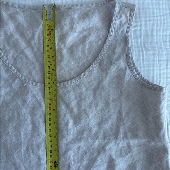 Khaki Linen Top ( Size s/m) - Picture 5 of 10